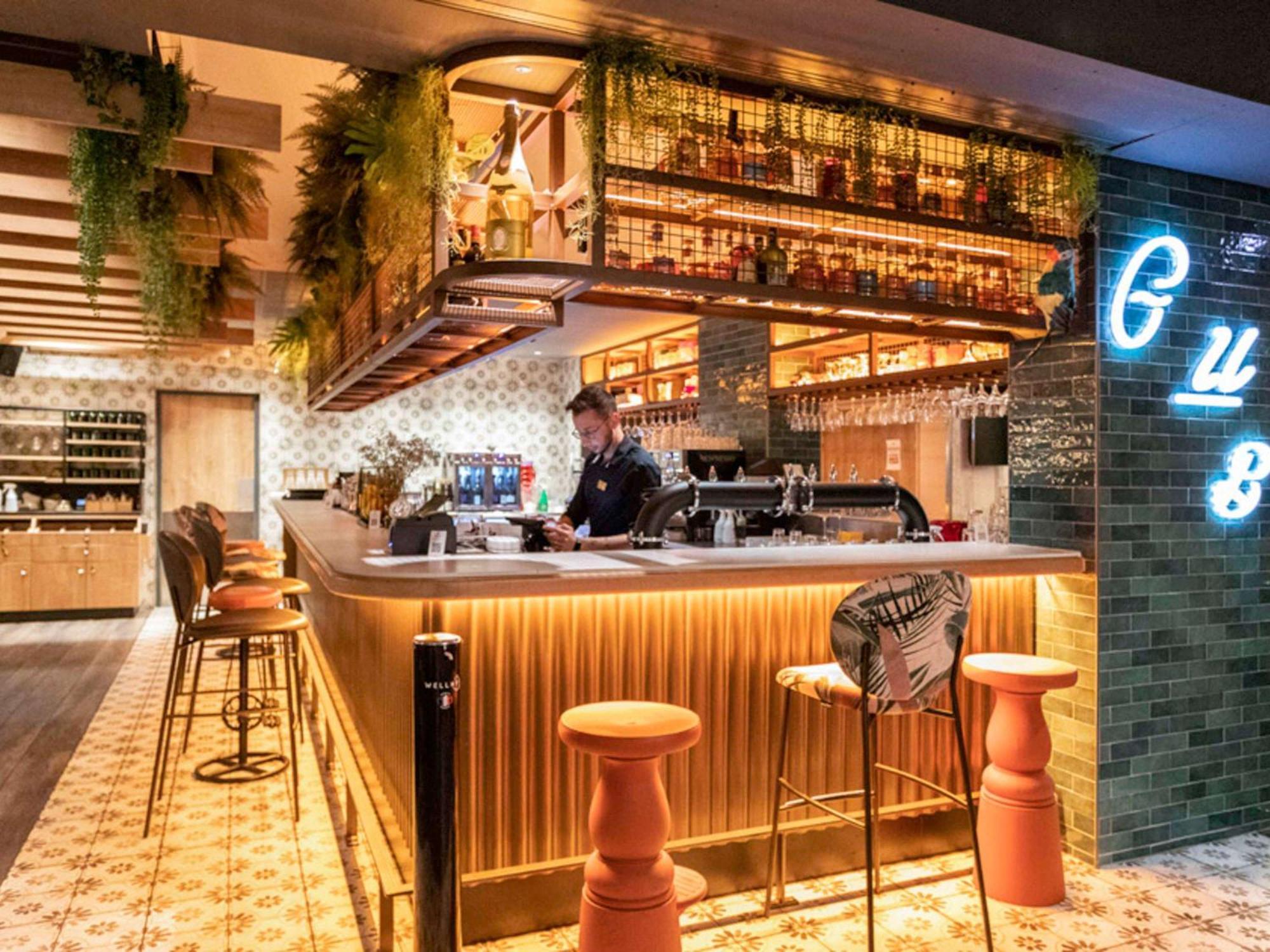 南瓦朗斯诺富特酒店 外观 照片